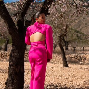 TRAJE VIBRANTE - Imagen 3